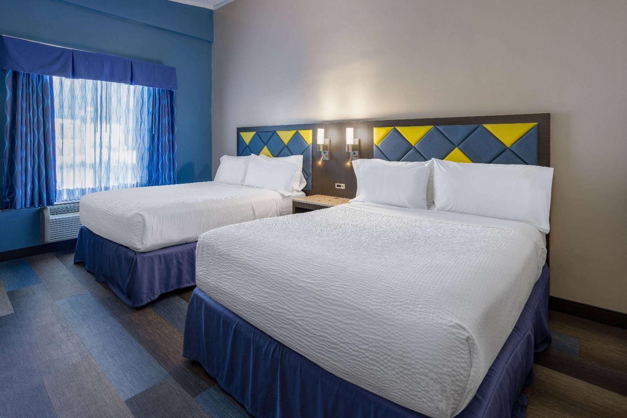 Days Hotel By Wyndham North Bergen Εξωτερικό φωτογραφία