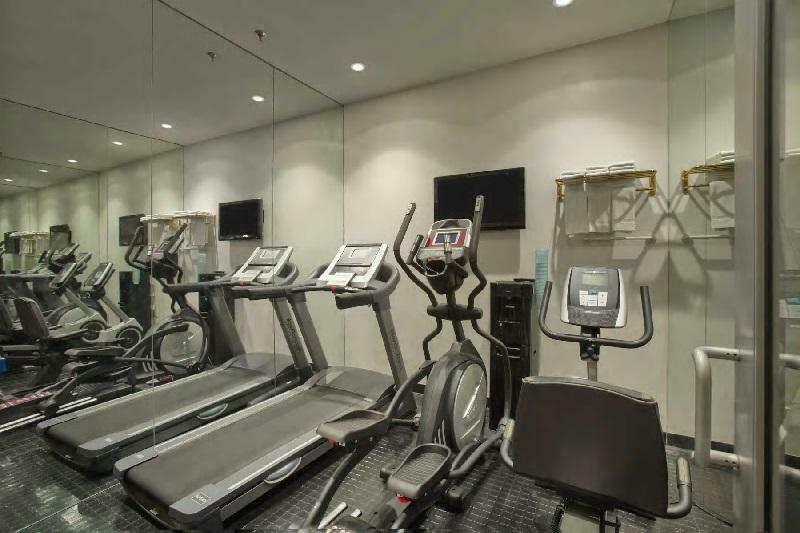Days Hotel By Wyndham North Bergen Εξωτερικό φωτογραφία